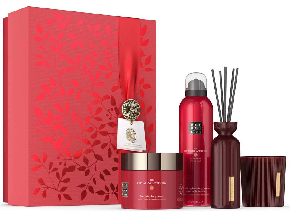 1118455-rituals-ayurveda-gift-set-l-pack-closed