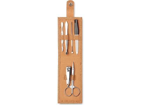 Manicure set in cork pouch