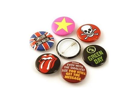 Button badges 25 mm.