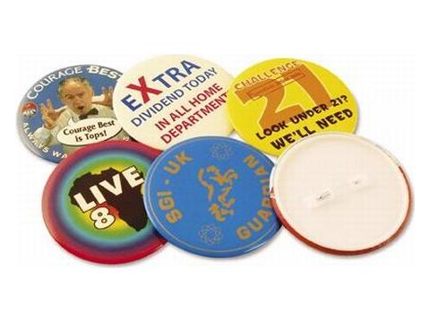 Badges disponibles 54 mm.