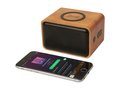 Houten speaker met draadloos oplaadstation 8